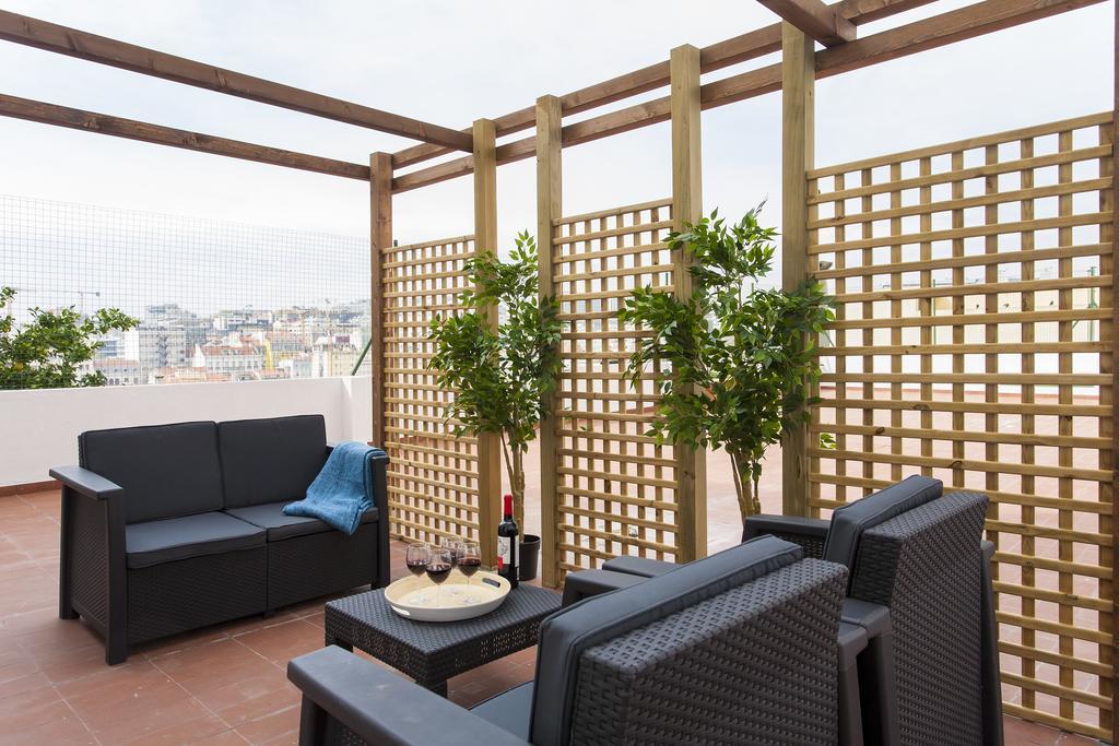 Joivy Superb 1-Bed Apt With Workspace And Terrace, Close To Avenida Da Liberdade Лісабон Екстер'єр фото